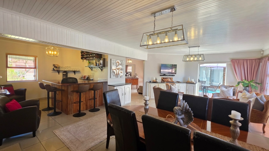 7 Bedroom Property for Sale in Vredenburg Western Cape